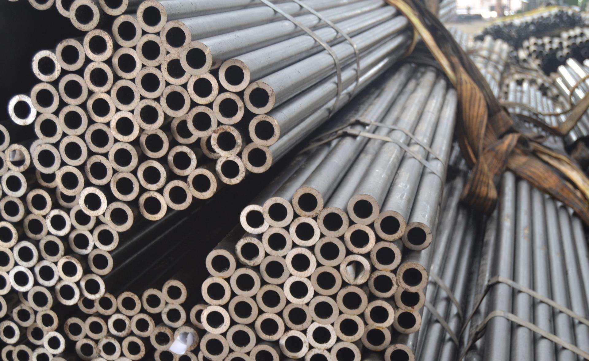 聊城無(wú)縫管現(xiàn)貨 (3).jpg 聊城無(wú)縫管現(xiàn)貨 (3).jpg