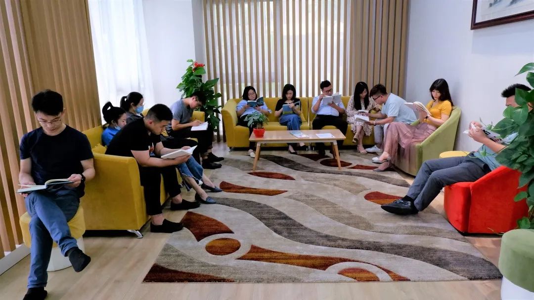 感受文字之美，共享閱讀之樂 | 寶開與燎申智城共同舉辦成長專場讀書活動