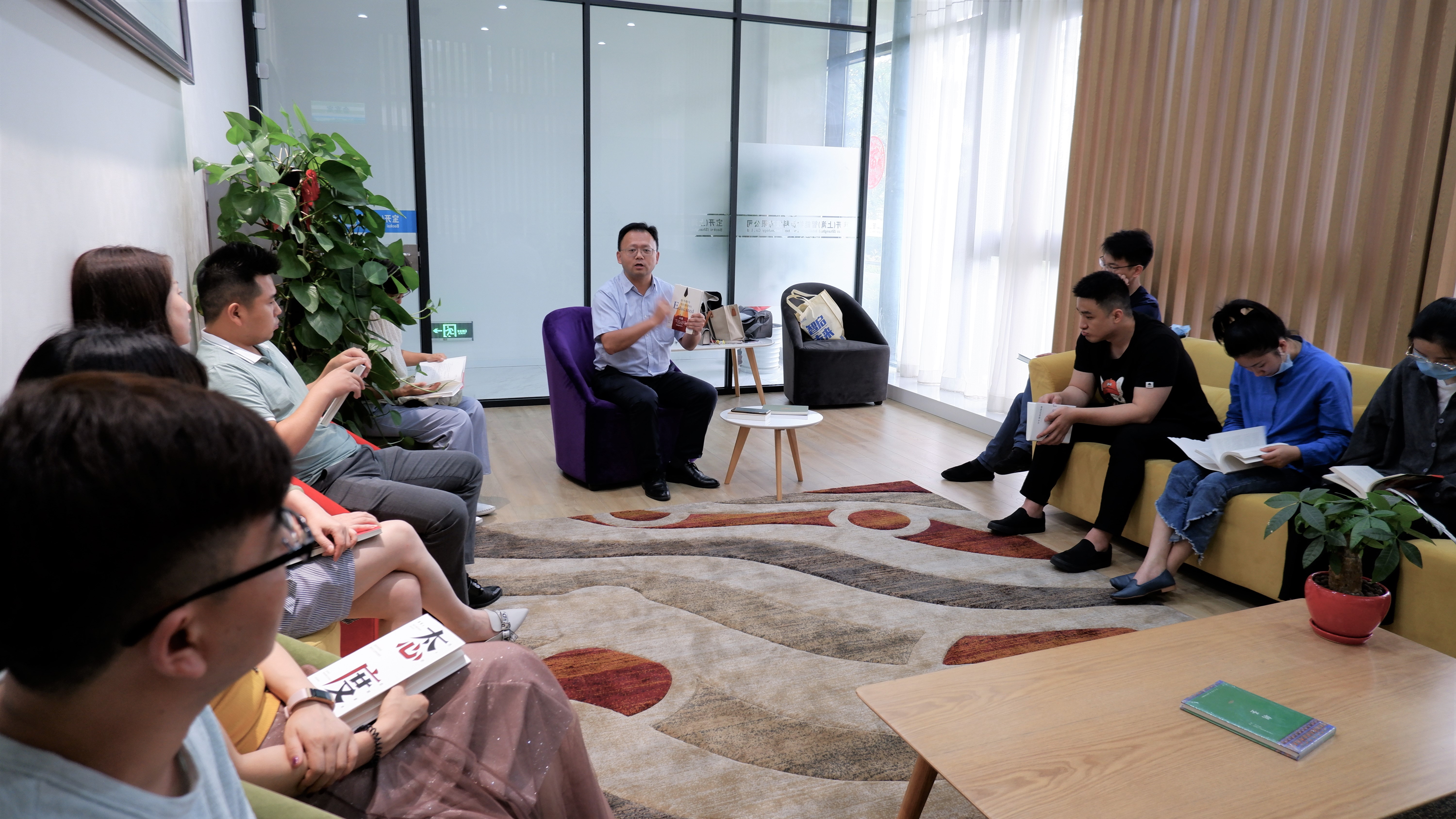 感受文字之美，共享閱讀之樂 | 寶開與燎申智城共同舉辦成長專場讀書活動