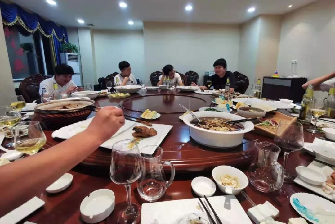 夏送清涼，集體慶生，慰問一線 | 致我們的一線伙伴：辛苦了！