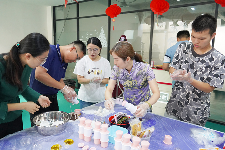 月圓中秋 · 集體慶生 | 溫馨九月，迎佳節(jié)，賀生辰，共團(tuán)圓！