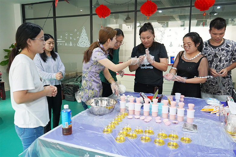 月圓中秋 · 集體慶生 | 溫馨九月，迎佳節(jié)，賀生辰，共團(tuán)圓！